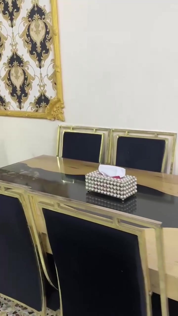 للبيع شغل درجه اولى تكمه النظافه فول يروح وياك كل العمر السعر 400 بي مجال
***********
