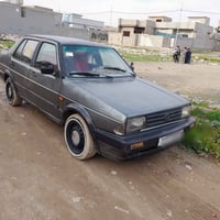 اخوان اقره المنشور بعدين خابر سياره جيتا موديل ٩٢ مشضيه شي قليل مصبوغه...