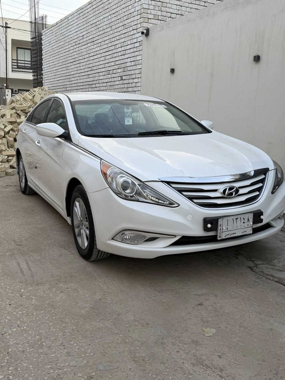 السلام عليكم للبيع سوناتا موديل ٢٠١٤ وارد امريكي حادثه جاملغ ونص بنيد جاهزه من كلشي مكينه كير حداديه تبريد مابيه اي نقص مكانه بابل حي الصحه السعر ١٢٥ وبيه مجال للاتصال ***********
