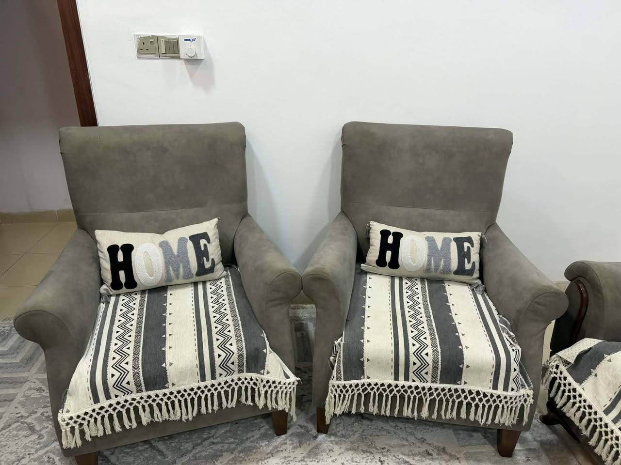 تخم قنفات ٨ مقاعد تركي يتحول سرير وبي مخزن السعر ٢٥٠ الف مستعجله ع البيع لان اريد اتحول هالايام الغير بيت مكان أربيل


**إذا كنت صاحب هذا الإعلان وتريد حذفه لأي سبب، رجاءا أرسل رسالة إلى الدعم الفني**