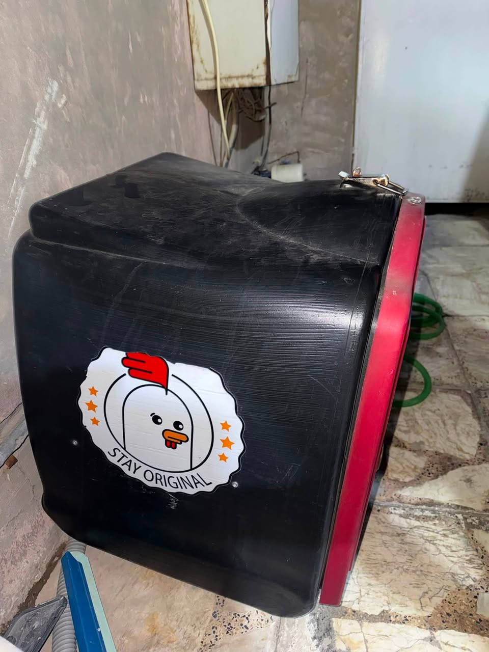 صندوق دلفري للبيع نضيف كلش 30 الف مكاني بغداد الدوره الميكانيك ***********
