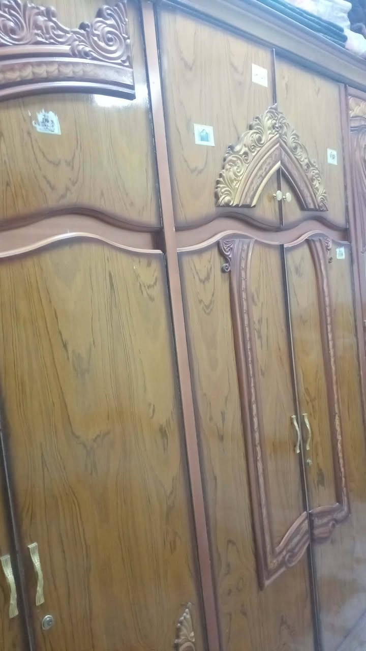 السلام عليكم كنتور للبيع ابو السته الاستفسار اتصال على هذا الرقم انا مكلف***********
