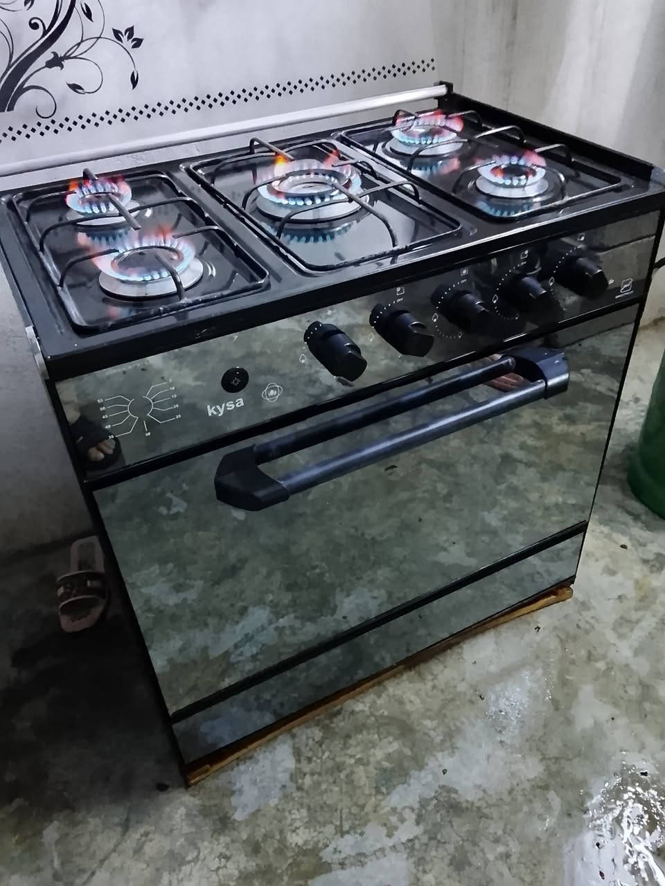 اغراض للبيع 
***********
واتساب
