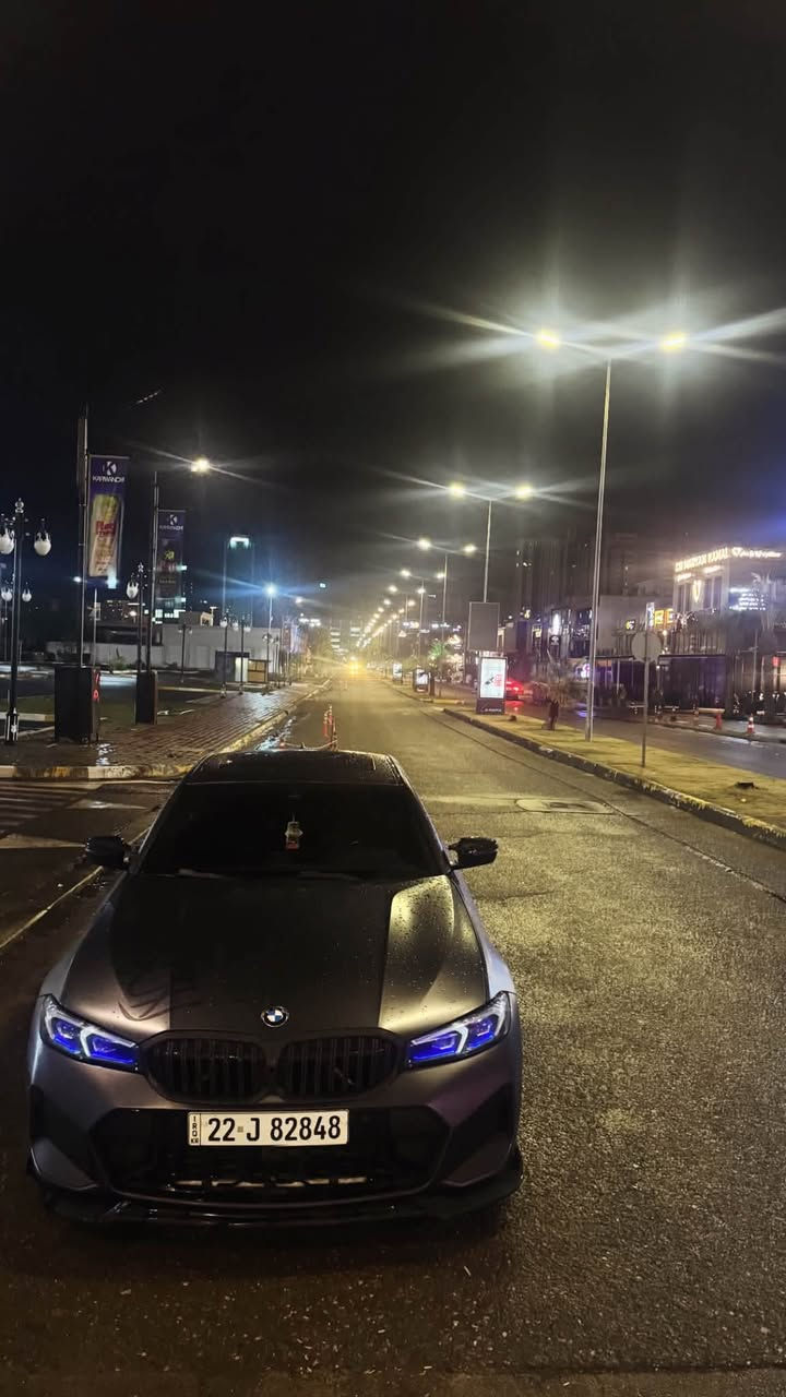 سلام عليكم BMW 330i للبيع
موديل 2022 
ماشية 49 الف ميل
بدون ايرباك 
عليها ppf مات 
وكت M دعاميتها البلادية موجودة هم
مواصفات معروفة من خزن ميموري و سلايد
رادار وتوقف ذاتي وتحديد مسار 
وباقي المواصفات كاملة 
الصندوك مبدل نفس اللون والجاملغ الامامي والخلفي صبغ 
السعر 245$ وبيها مجال
مكاني بغداد ***********
