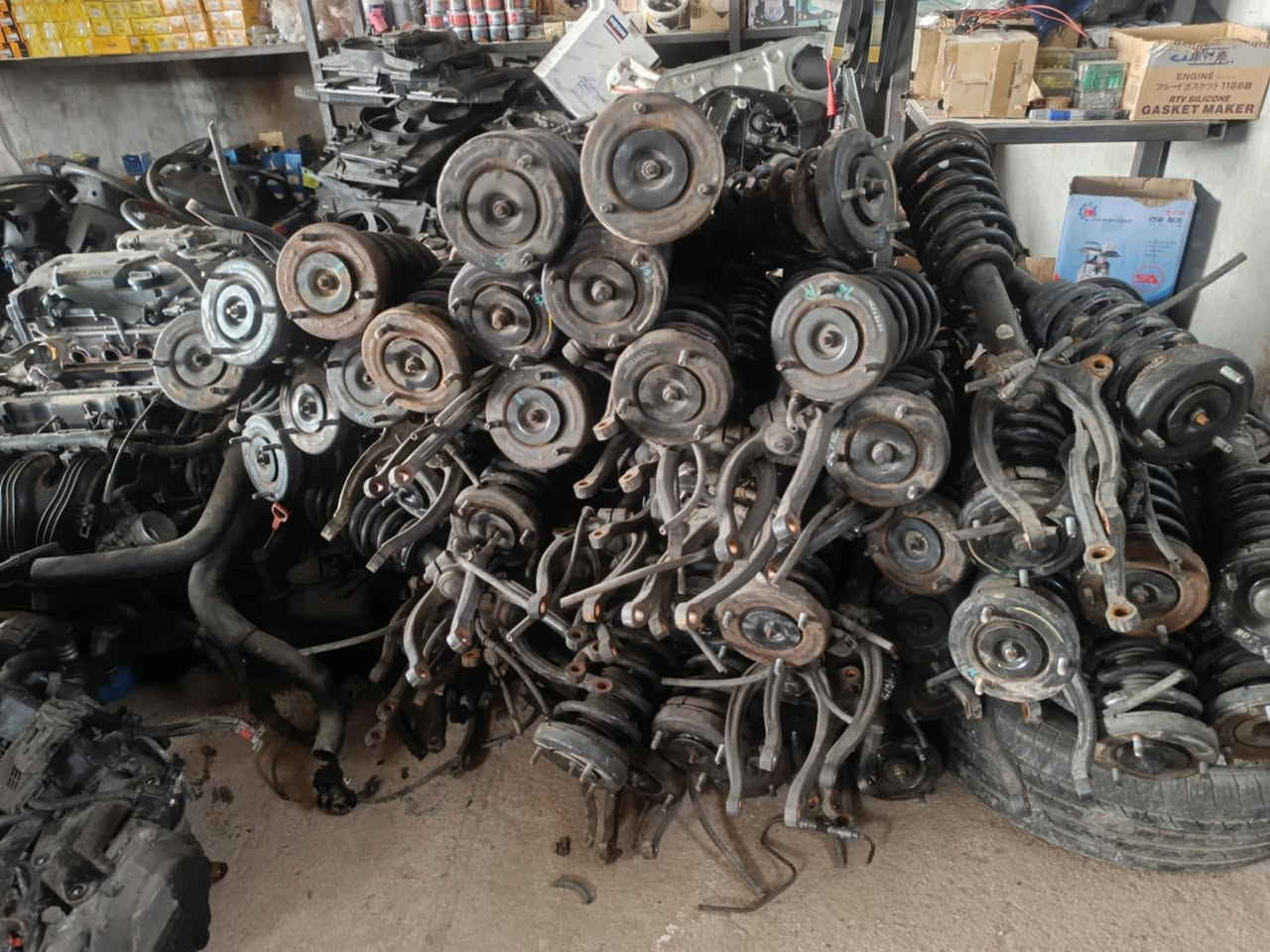 زوج دبل سوناتا من 6 الى 10 سعر الزوج 50 اللوي سعر الزوج 20 حاوية شرط نظافه وظمان انسب الاسعار مكان السماوه الوركاء خابرني وبخدمتك ***********
