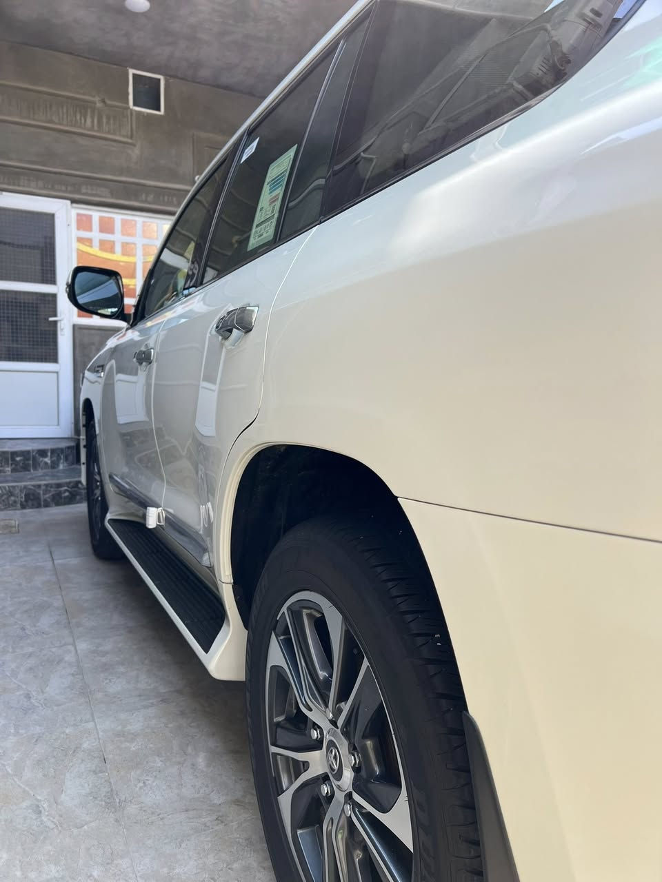 الوصف
السلام عليكم

لاندكروز 2020 V8 كراند تورنك

كفالة عامة ماشية 44 الف حقيقي شرط الفحص

مغلفة بالكامل ppf وحته الجامة الامامي مغلفة درع حماية

الصيانة وتبديل الدهن كلة يم شركة ساز

المواصفات والنضافة واضحة بالصور

السعر 630 ورقة وبيها مجال

مكان السيارة بالبصرة للاستفسار
***********
