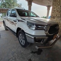 هايلوكس سعودي موديل 22   رقم اربيل ماشي 146 الف   تخم تاير جديد سعر 31...