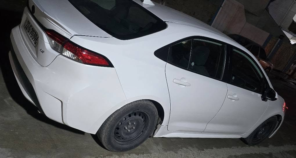 كورلا ٢٠٢٢ بدون صبغ وبدون ارباك ماشية ٤٧ ميل كير ومحرك بشرط وبيها دفتر البنزين سعر ١٦٧ وبيها مجال ان شاء الله *********** وسونار موجود بالمنشور كركوك, العراق
