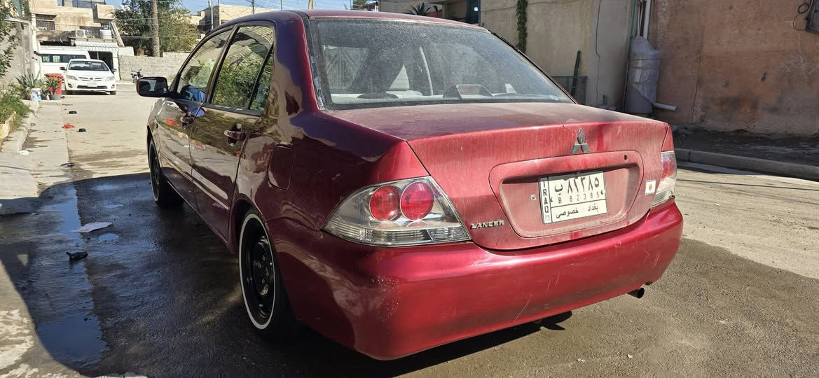 سلام عليكم
لانسر ٢٠٠٥ بسمي رقم نكليزي مصبوغه عام لجماليه تكم وقماره مكفولات سياره خير من الله ب٧٢ وبيه مجال *********** بي وتساب
