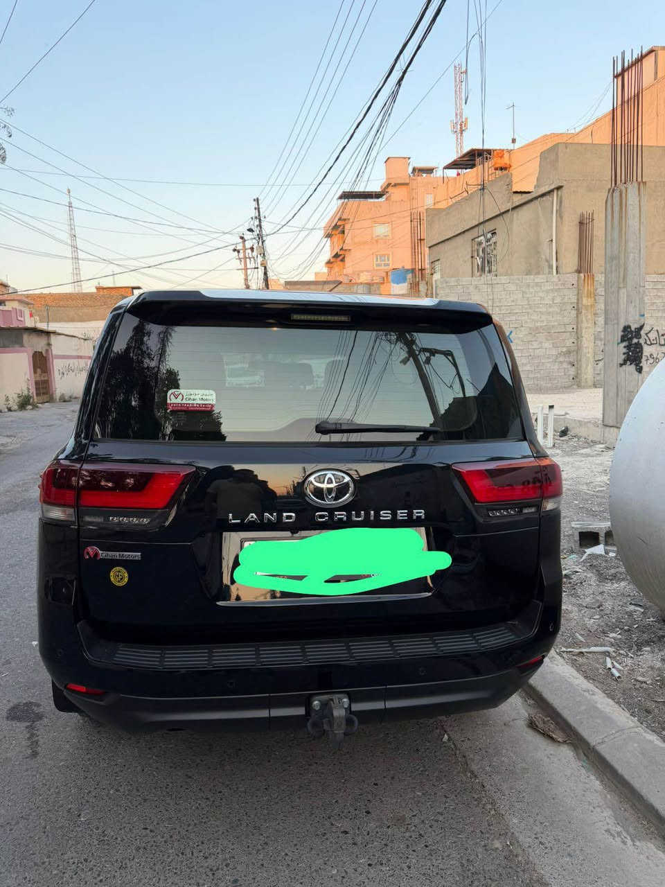 تويوتا لاند كروز  ره شي قه طران موديل 2024 سفري هه وليره شريكه جيهان زه ماني ماوه ته نها 24000 kmرويشتوه هه مو شتي نويه هيجي نيه تابلي سه ياره كي جوانه وه ك شه ريكه ماوه ته وه . سعر 6 ده فته ر شوين هه ولير موبايل *********** أربيل, العراق
