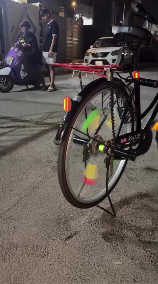 بيسكل سانتوس لبيع ❤موديل 19
مكاني الدورة ابو دشير شارع الزيتون 
سعر 85 وبي مجال حك جيتك 🩵✔️


**إذا كنت صاحب هذا الإعلان وتريد حذفه لأي سبب، رجاءا أرسل رسالة إلى الدعم الفني**