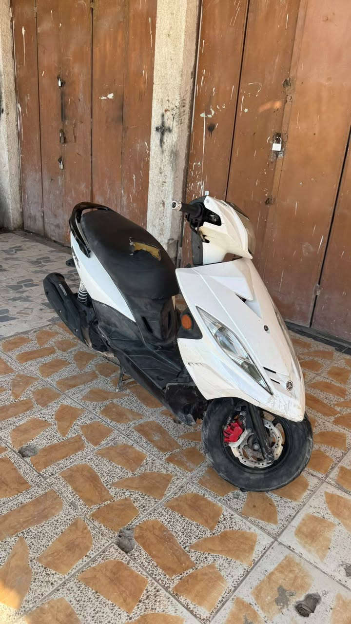 دراجه جي تي ار للبيع فول نشاط شرط نص نگره تشتغل الدراجه بيها طخه بسيطه بالكفر سعرها 650 الف وبيها مجال بسيط للتواصل واتساب ‏‪***********‬‏
مكلف بالنشر

