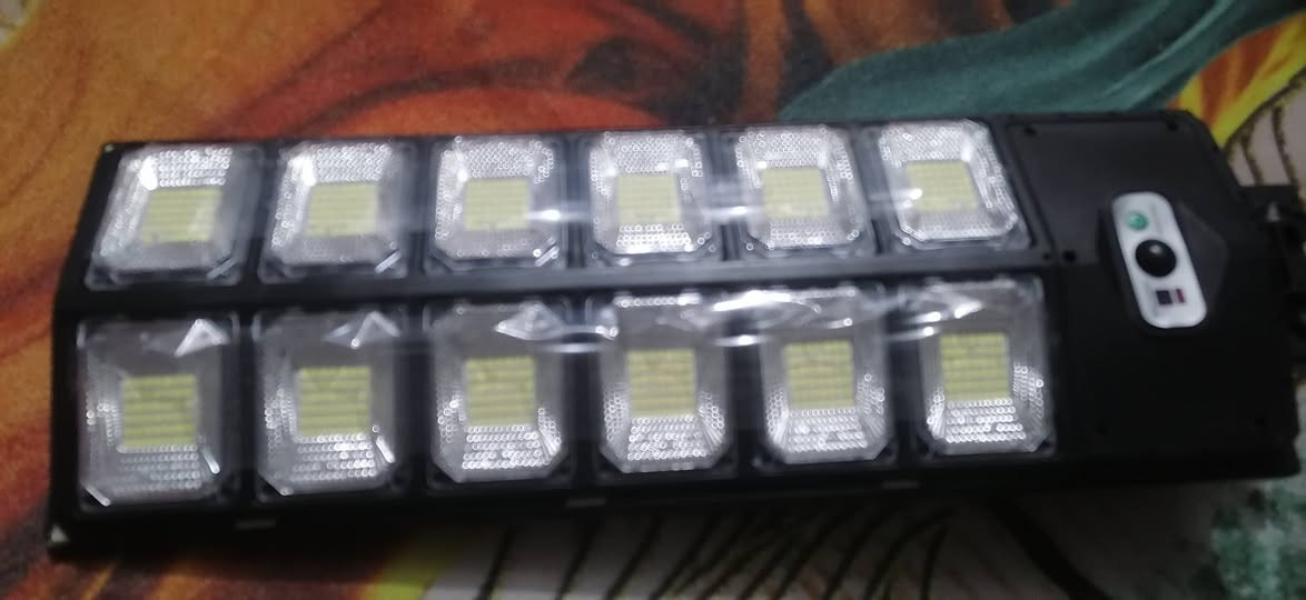 الخليه الشمسيه مكسوره الجامه مالته بس يشحن مابي شي. ويشتغر ويا  الريمود مالته  ب ١٣ ويه التوصيل


**إذا كنت صاحب هذا الإعلان وتريد حذفه لأي سبب، رجاءا أرسل رسالة إلى الدعم الفني**