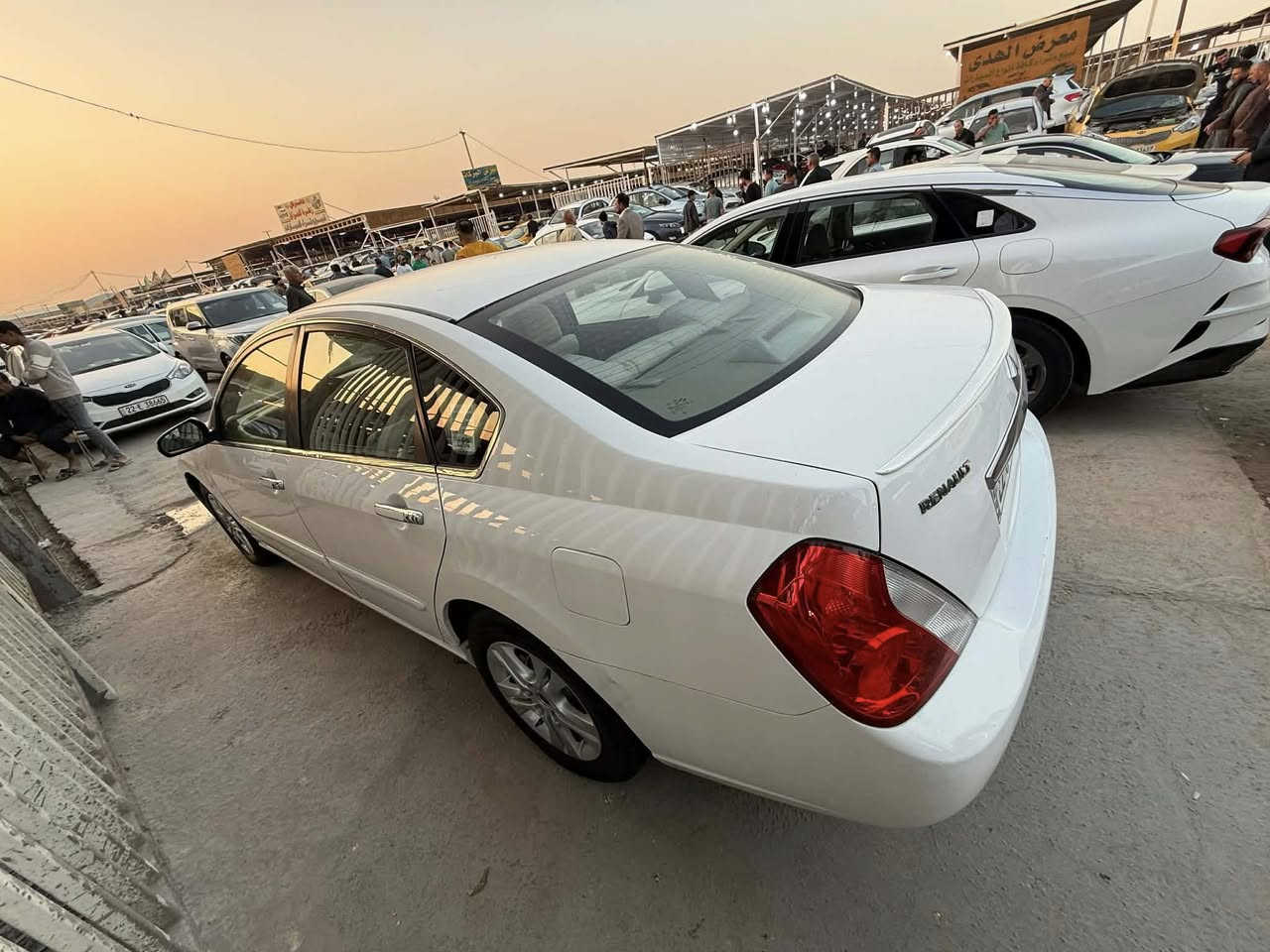 سلام عليكم سافران موديل 2010 سياره كفاله ماعدا بارد بين الباب وجاملغ سياره جديده حيل او جاهزه على اخر حبايه من مكينه من كير هزه او فحص جديد بأسمي سنويه لل30 4سلندر مو 6 
للاستفسار 
***********
