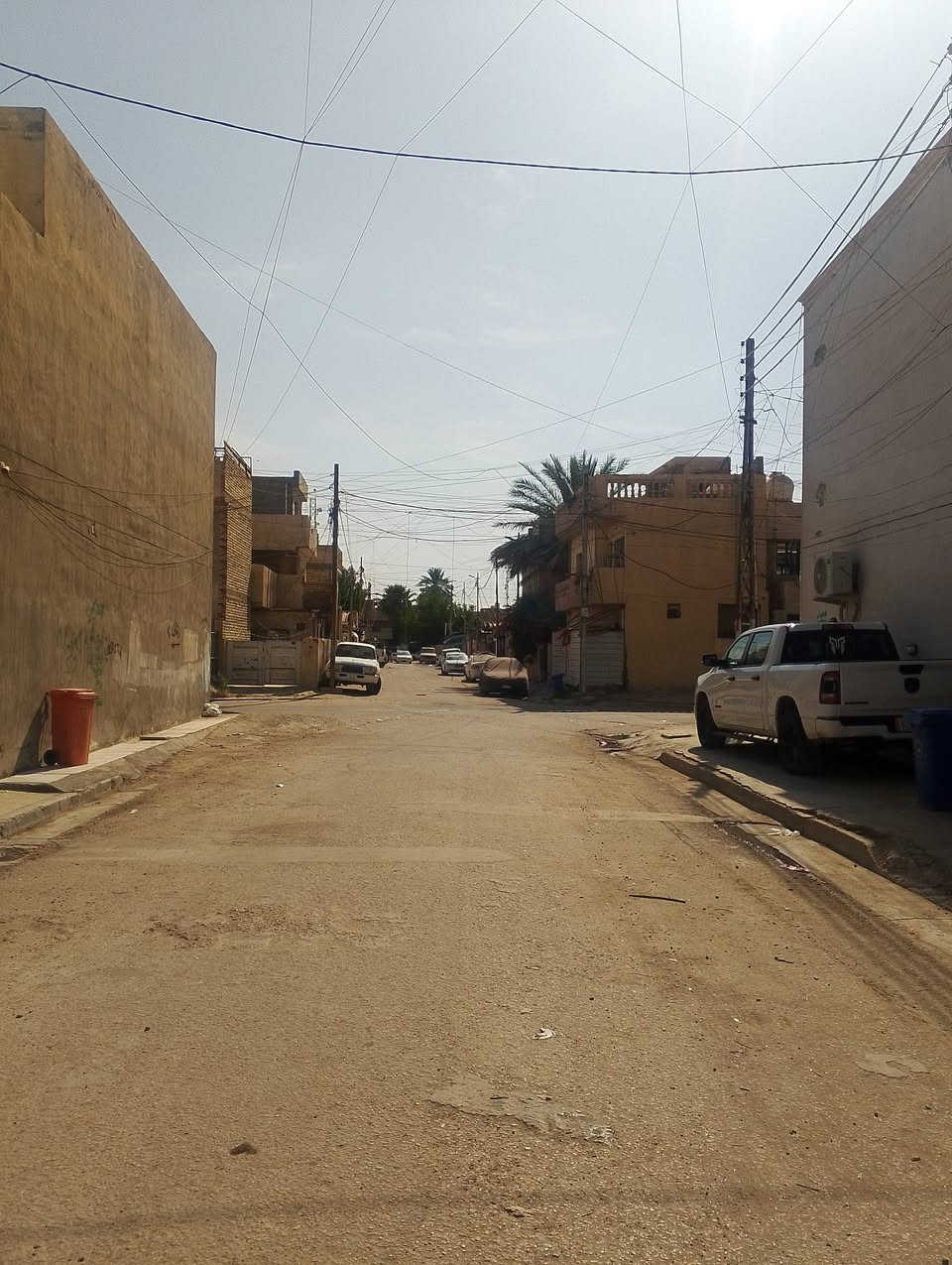 ‏السلام عليكم ورحمه الله
‏مشتمل للبيع مساحه 85 متر طابقين 
‏زراعي سند 25 (سند الارض زراعي ملك صرف)
‏المشتمل زيرو بناء 2025 جاهز 
‏يرهم استثمار كلش حلو للطالب لانو مجاور الكليه 
‏الوارد الشهري اقل شي مليون دينار فما فوق 
‏العنوان /بغداد / الدورة / الرواد / مجاور كليه الهادي 
‏الطابق الاول / صاله +مطبخ+خدمات + غرفه نوم 
‏الطابق الثاني / غرفتين نوم + حمام +بيتونه 
‏للاستفسار /***********
‏

