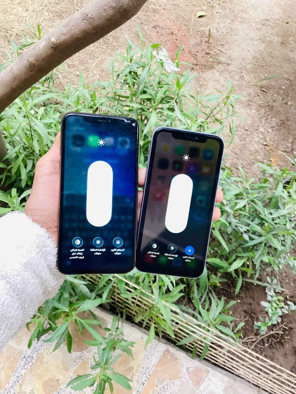 ايفون 11 برو ماكس ذاكرا 256 مبدل شاشه بطاريه 100 
الكامرا الخلفيه بيهه هتزاز خفيف ولدكمه التنصي واكفه التعلي شغاله طبيعي فيس ايدي واكف سعرا 210 بلاش 
***********
واتساب متواجد فقط
ايفون 11 عادي ذاكرا 64 بطاريه 80 بلاديه مبدل فقط شاشه فيس ايدي يرادله برمجه سعرا 185 بلاش
