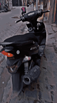 اسلام عليكم دراجه GTR للبيع
دراجه مال رمبه صار شهر ويومين عندي نضيفه مكفوله كفاله عامه مكينه خرسه ما مفتوحه ما مبدل برغي بيها كلشي بلادي وين متباوع دراجه مختمه الكشن الماصدات الكفرات عداد السرعه كلشي بلاد ومختم و تاخذه من الباب سعر مليون و200 مكاني مدينه الصدر
واتساب ***********
