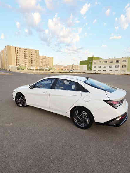 هيونداي النترا 2024 فول مواصفات تجميع صيني وارد خليجي محرك 1500 (8 نوزل) ماشية 36 الف مكفولة من الحادث والصبغ
بيها فقط طخة بسيطة مامبية بالدوسة وماحافر الصبغ
مواصفات فول :
فتحة سقف / مقاعد جلد / سايد بريك بصمة / نظام اوتو هولد / وضعيات قيادة 4 / بصمة دخول وتشغيل / حساس امامي / حساس خلفي / كاميرا خلفية / شاشة كبيرة / مري شفط واشارات / قطعتين تبريد امامي خلفي / اضوية LED واضاءة نهارية وتحكم في مستوى الاضاءة الامامية
السيارة رقم اربيل بأسمي السنوية 2027 تحويل
 السيارة نظيفة حيل وبعدها جديدة ومابيها اي نقص سعرها 146 وبيها مجال بسيط 
للاستفسار الاتصال : *********** بغداد
