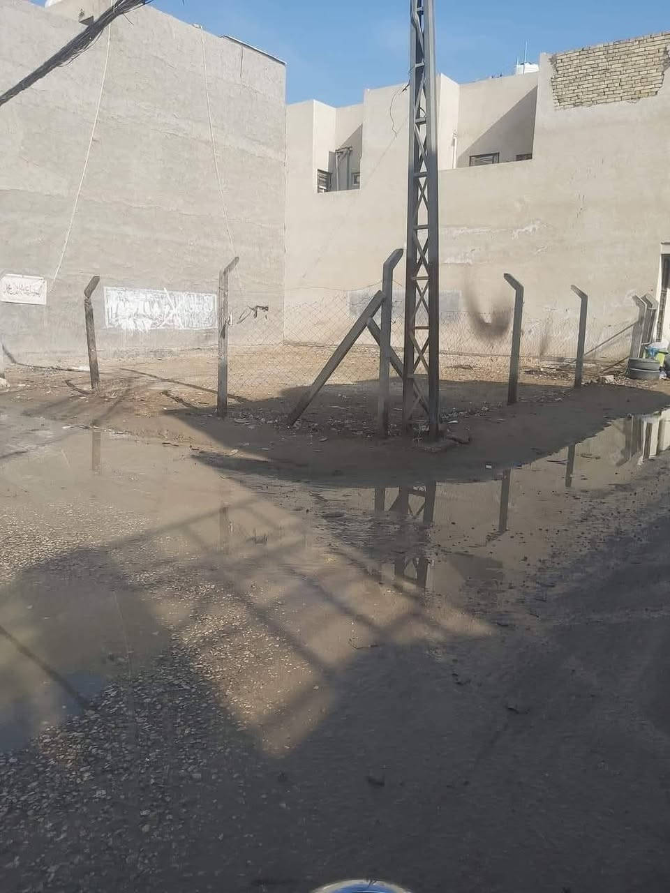 قطعة للبيع المساحه 210 متر ركن 
شارع بغداد عامود 17 خلف ماركت الرصين 
او عامود 22 فرع حسينه اليوم الموعود 
تصلح بيت او حسينيه لان الفرع كله حسينيات
 تبعد عن الشارع تقريب ٤٠٠متر  مجاري ماء كهرباء 
 نوع العقار.. طابو زراعي سند 25 اقرار محكمه 
عقارات كربلاء في حي العباس ع *********** 
@أبرز المعجبين
