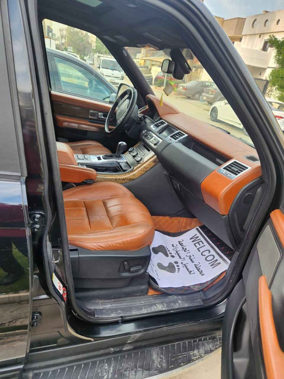 رنج روفر سبورت 2013
هزه جديده
رقم بغداد انگليزي
وارد امريكي 

بابين صبغ جهة السايق 

موديل 13 اصل محرك 8 سلندر عادي بدون سوبر

السعر نقد بدون مراواس 11 الف دولار ( 110 ورقه)

للتواصل واتساب 

***********
