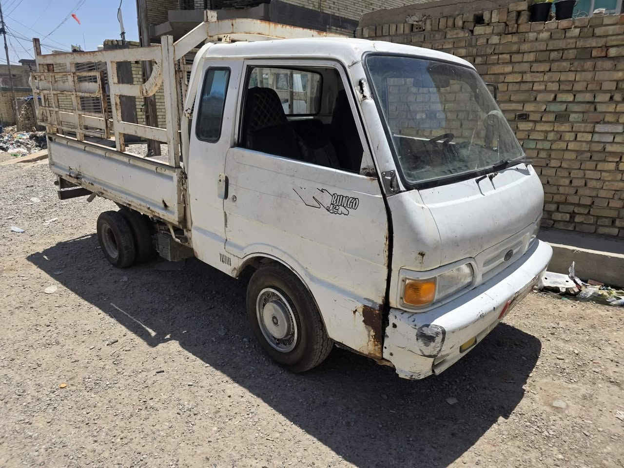 سلام عليكم كيا حمل للبيع موديل 1995 رقم بغداد مكفوله من الصبغ رقم شاصيهة ضعيف كير اكسن مكينه شاصي مكفولات راعيهة متوفي بيهة قسام شرعي  السعر 35ورقه الاستفسار ***********
