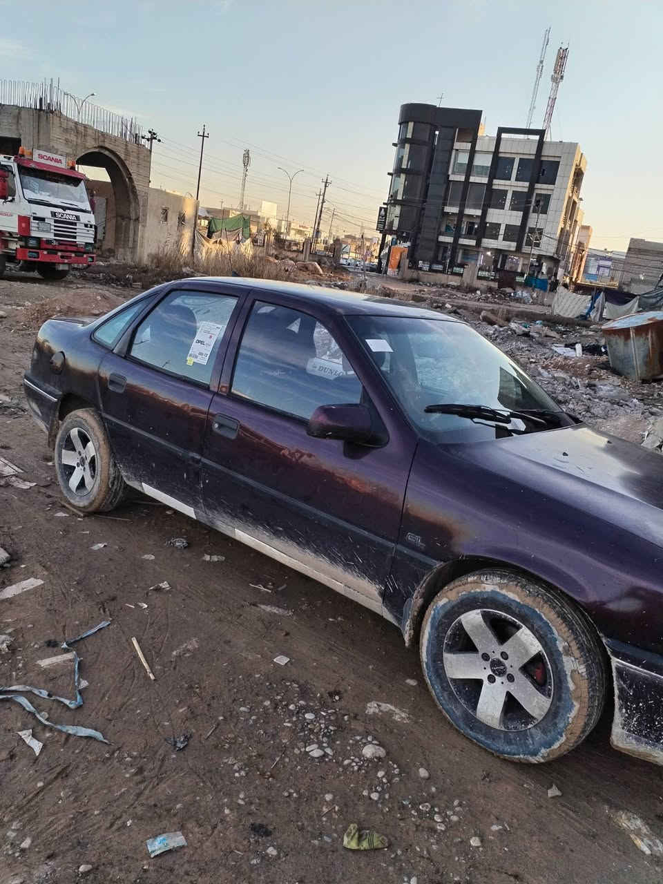 سلام عليكم للبيع فكتره حجم 20 كير محرك شرط شرط التحويل مويل 93 السعر 38بيها مجال المكان حي القاهرة ***********
