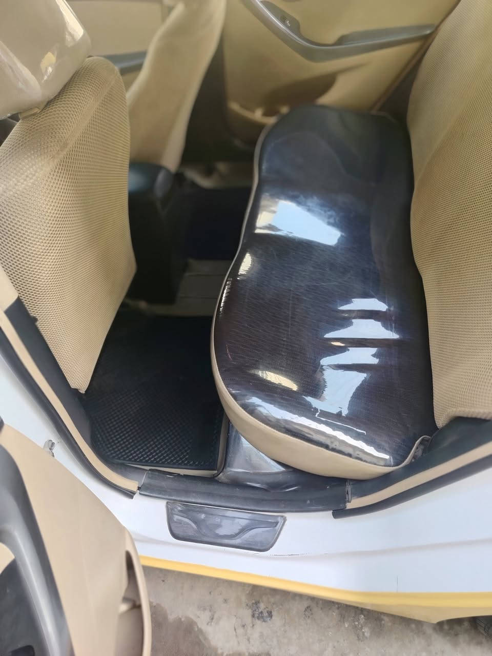 يا الله
الانترا ١٢ خليجي بيها تصليح جاملغ امامي الايمن
بدون دواخل مكفولة محرك ١٦٠٠ خير من الله
سيارة جاهزة تخم تاير كير مكينة تبريد مكفول
اريدها ١١٠ وبيها مجال مكاني بغداد جسر ديالى
***********
اتصل ما اجاوب ماسنجر
