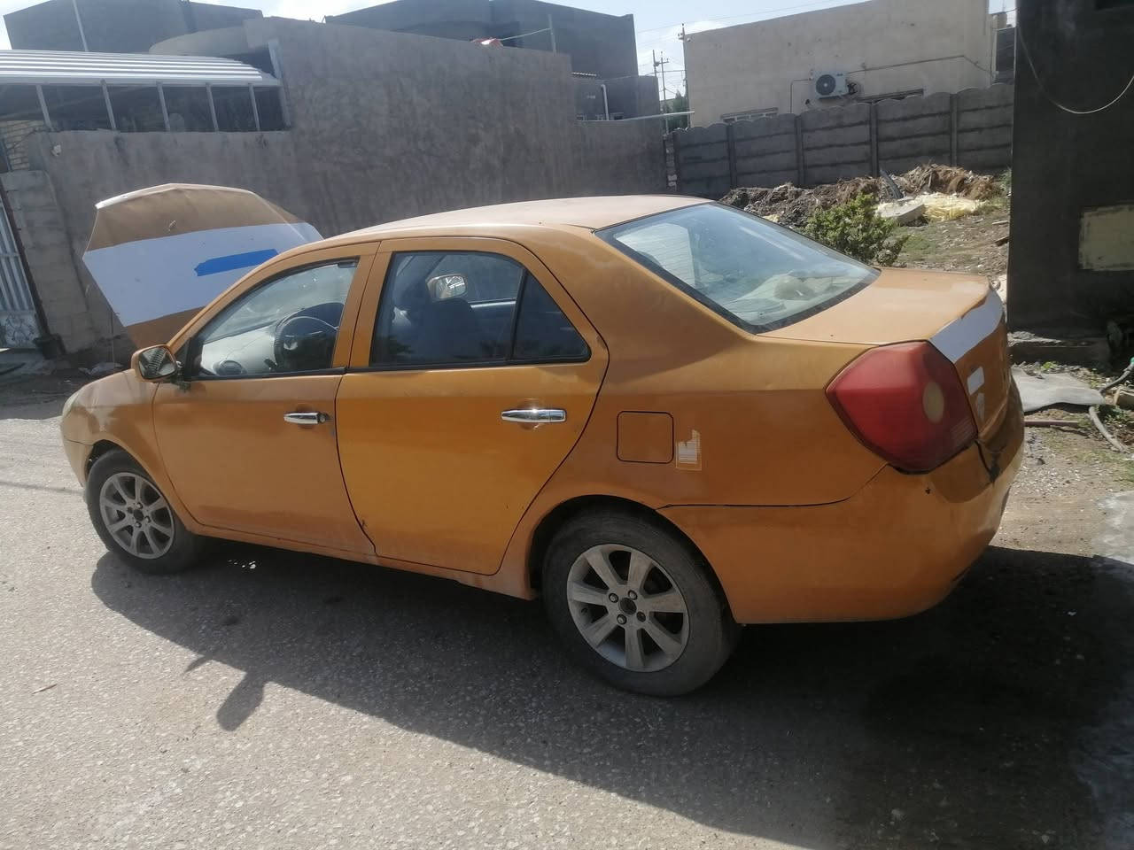 للبيع السعر 13ورقه👉وبيه مجال بيع مستعجل  ام كي ٢٠١٢ 👉 راعيه بلحله بس مواصله السياره نضيفه وحلوه مكان بابل محاويل اتعهدلك سرقه وعشائر ***********
