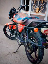 اسلام عليكم دايوان (موديل 23 كلك) مكفوله من كلشي مكينه 200 كتابه حمره)...