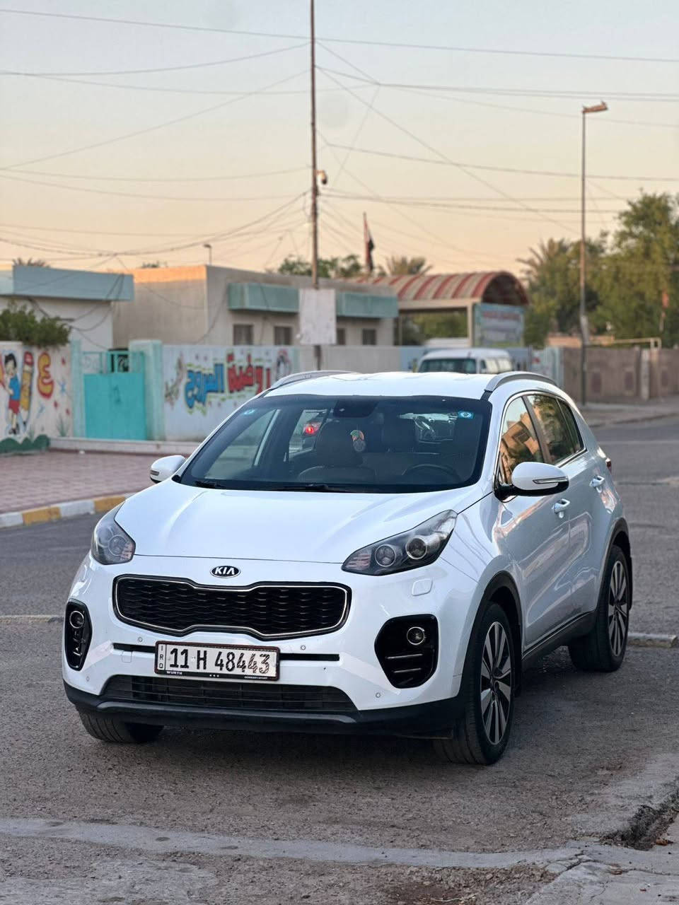 كيا سبورتج موديل 2018 خليجي
كفالة عامه من الصبغ ولفتح عدا بارد 

مثل ما موضح بل سونار شي قليل 

محرك ٢٠٠٠ دوش

سويج عدد ٢ 

حساس امامي وخلفي 

داخل عسلي لونين 

زراك لات  وشدله منضومة زنون 

شاشه وكامره وتحكم استيرن 

تبريد بيانو شاشه مناخ منفصل

تبريد قطعتين ثلج 

مري شفط يدات نيكل 

ثلاث وضعيات قيادة ويل كب ١٩

مانع منحدرات سايد بريك رجل 

كشنات مخمل وجلد 

وبعد بيه مواصفات  

رقم بغداد نكليزي بسمنا تحويل ثاني يوم 

مكان السياره بغداد الحرية

السعر 185 بية مجال حك الجية

ملاحظة دوشمة جديدة قبل يومين دوشمتها

***********
