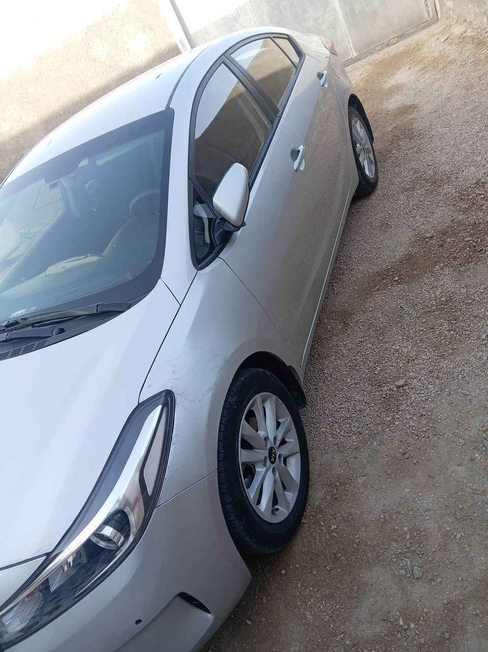 سلام عليكم سيراتو للبيع موديل ١٨  رقم بغداد جديد بسمي سنويه الئ ٣٠ محرك كير جدد السعر ١٢٧وييه مجال للشراي للاستفسار الاتصال على الرقم *********** مكان سماوه

