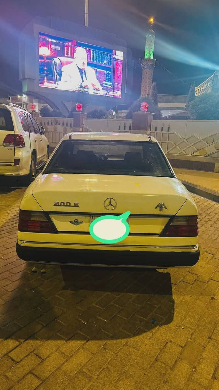 مرسيدس دب موديل ٩٠ رقم بغداد انكليزي ابأسمي السنويه لل٢٠٣٠ مكينه ٢٥٠٠ غرفه جديده منضومة تبريد هايبرد السعر ٦٥ وبيها مجال للاستفسار على الرقم
***********
