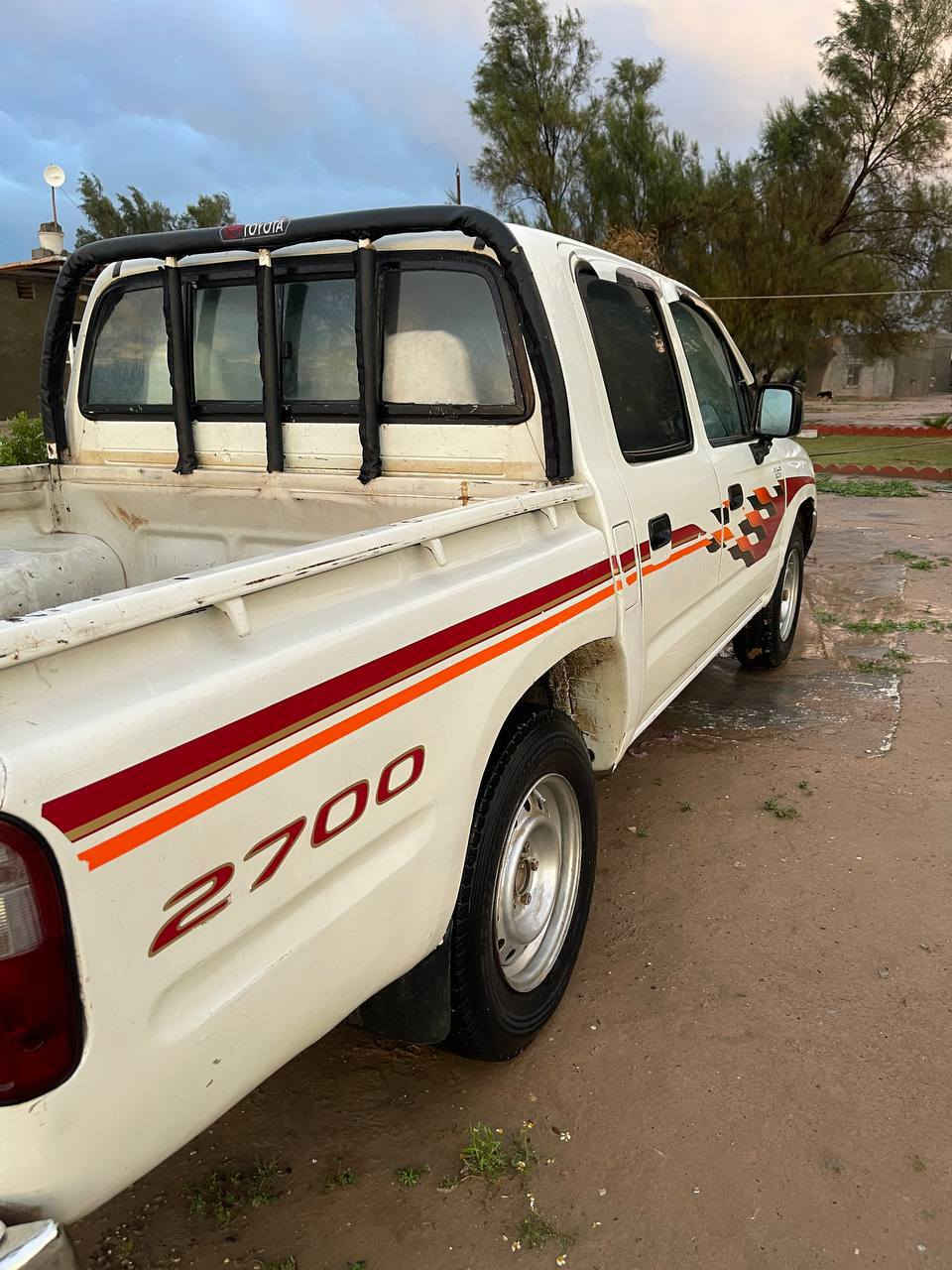 اسلام وعليكم سياره للبيع تيوتا ياباني موديل 98 نضيفه مال جناي بس البدي مرشوش فقط ولباقي مكفول مكانها سياره ديالي العظيم ***********
