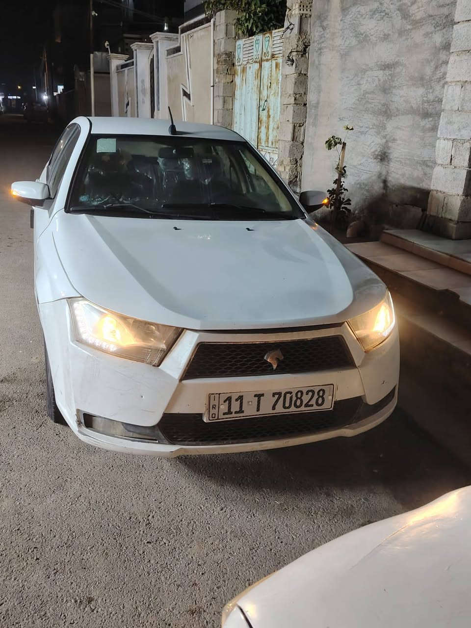 سلام عليكم ورحمة الله وبركاته تحية طيبة إلى صاحب الكروب المحترم والى أعضاء الكروب المحترمين سيارة سمند موديل 2016 رقم بغداد بااسمي تحويل تاجيات ضرر جامرلغ الخلفي صفحة السايق سيارة خير من الله مكان السيارة بلد قرب.  السيد محمد سعرها مناسب جدا 48ورقة
***********
