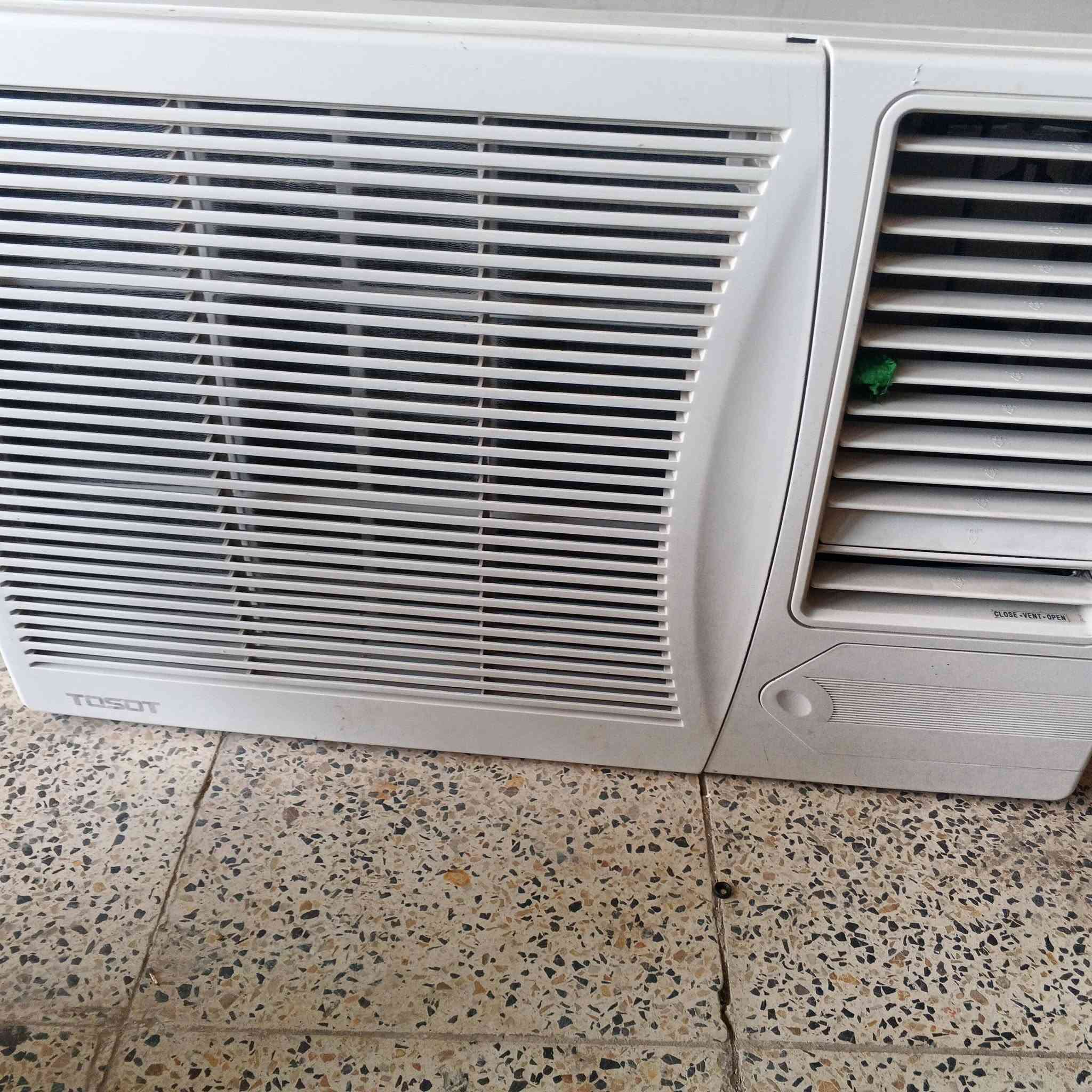 سلام عليكم ورحمة الله وبركاته
مكيف توسوت باب الاول 
مكفول كفاله عامه 
فول نضافه 
فول تبريد 
سعر 250
مكان بغداد نهروان 
بي ضمان 10ايام
‏‪***********‬‏
