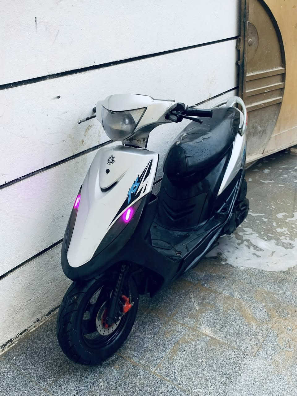 ماكس عدله ياباني شغاله فول نكره سلف ناعمه كلش كفرات سوادات مختم تايرات جدد دراجه بلاديه بوشه ٤٩ بلادي سلف بلادي دبل خلفي رياضي دراجه حلوه ومناسبه نقصه فقط كلجات شلعتها مو قويه سعره ٣٧٥ وبيه مجال قليل وترهم مراوس مكاني كربلاء *********** //***********
