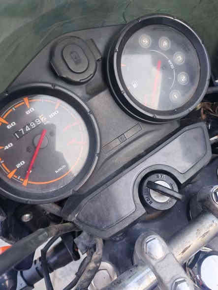 بوكسر جبلي مرقم بغداد
 كفاله عامه
شرط مجفته شركه
بغداد ***********
وتساب فقط
سعر ١٩٠٠
