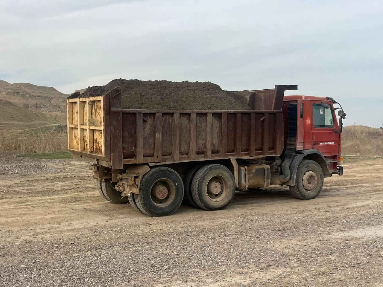 السلام عليكم 
سكانيا 113 للبيع 
السياره محرك 12ونص
كير 5+5 مجموعه السعر 85 وبيها مجال
رقم الهاتف ***********
