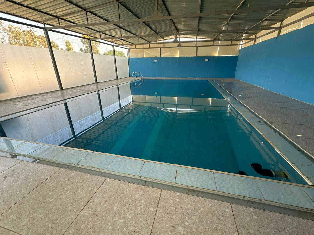 باخ بۆ فرۆشتن
بەگزادەکان نزیک فیرگەی هەریم 
روبەری ٤١٠٠ مەتر باخیکی زۆر راقی و شاز
خانیەکی گەورە خۆش و مشتەمەلات 
كارەبا و ئاوى سەربەخۆی هەیە
دارى بەرو زينەى هەيه 
شوينى ئاژەل و پەلەوەر بەخيو كردنى هەيه 
مەزبەح و حەديقەشى هەيه
سیستمی کامێرای هەیە
سیستمی ئاودێری هەیە
شوێنی تابەت بە برژاندن مەقاڵە هەیە
به كورتى باخيكى كامله و نمونەییە
___________________

‏‎‏‎بەڕێزان بۆ زانیاری نرخ تەنھا داوای بکە لە کۆمێنت راستەوخۆ نرخەکەیتان بۆ دێت بە نامە

‏‎‏‎یان پەیوەندی بکە به 
*********** 
‏‎‏‎ ***********  
_________________________________
‌‌
‏‎‏‎یان سەردانی 🏦 (نوسینگەی ديدار )بکەن 
‏‎‏‎ناونیشان📍: شەھیدان بەرامبەر نەخۆشخانەی شیرەی نەقیب 
‏‎‏‎تەنیشت حسن معاون طبي 

‏‎‏‎‌‌ئێوەی بەڕێزیش گەر موڵکتان هەیە دەتانەوێ بیفرۆشن یان بەکرێی بدەن 
‏‎‏‎ئەوا دەتوانن تەواوی زانیاریەکان بنێرن بۆمان
‏‎‏‎  بۆتانی بڵاو دەکەینەوە
‏‎‏‎- 📌ناونیشانی تەواوی موڵکەکەت 
‏‎‏‎- 🖼چەن وێنەیەکی موڵکەکەت ئەگەرهەبو،
‏‎‏‎- 🏷نرخی موڵکەکەت 

‏‎‏‎بە نامە بینێرن بۆ پەیج یان بە ڤایبەر یان واتساب : 

***********
