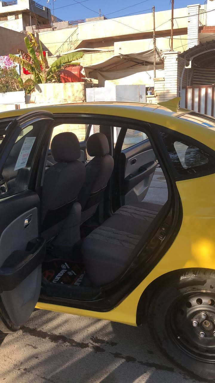 السلام عليكم 
النترا 2010 وارد امريكي
 ضررها جاملغ اليسار مصلح نفسه السياره كود واحد

 رقم نينوى دولي جديد سنويه جديده هيئه وغرامات صفر باسم صاحبها المحرك بدايه صرف حجم 20 كير محور من عادي الى تماتيك السيارة جديده ومتعوب عليها صبغ حراري

 دوشمه وارضيات جديده ربع ما تحتاج مصرف بيها خط سنجار موصل
 السعر 100 وبيها مجال شي قليل 

‏‪0774 086 9477‬‏    مكانها حي الرفاعي
