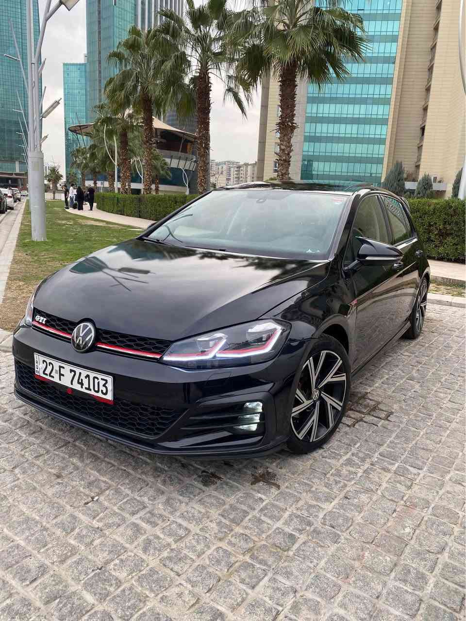 VW Golf TSI 14 turbo MK 7.5
مۆدیل ٢٠٢١ لە TSI فول فول مواسەفاتە 
سەقف پانۆراما
کوشن گەرم 
کوشن جلد
گێر شەفت لە سوکان
گێر ئۆتۆماتیک ٨ نمرە
شاشە گەورە و کار پلەی
کوشن کارەبا 
بەسمە و یەدە بەسمە
پشت و ئاوێنە رادار
پێش و پشت کرایتە GTI
دعامی GTI
لایت GTI
دیفیوزەر TCR
گزۆز کۆنترۆلی لەسەرە و بیلادیشی مایە  
گێر و مەکینە و هەموو شتەکی بە شەرتە 
٦٥ هەزار مایل رۆشتیە 
یەک پارچەی سبوغە لێدرانەکەی زۆر خەفیفە و ناوی نەگرتیە 
ئێرباگەکانی تەقیە سوکان دانرایتەوە و ئەوانی دیکە سیستەم
وەکالەت بە شەرت و سەنەوی تا ٢٠٢٧ە
سەیارەکە زۆر خاوێن و جوان مایتەوە بێ کەم و کوڕیە
سعری ١٥٧ە و معامەلەشی تێدایە، *********** أربيل, العراق
