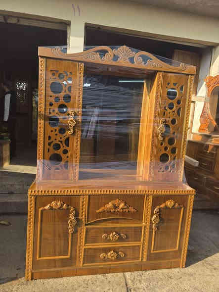 غرفه 5 ابواب. ابراج ملحق مستعمل شغل فصال حديث صاج نقش زان 5 مليم السعر 900 قفل عنوان موصل باب جديد داخل ساحة نادي الفتوه الرياضي مقابل افران السيد *********** اسيا***********
