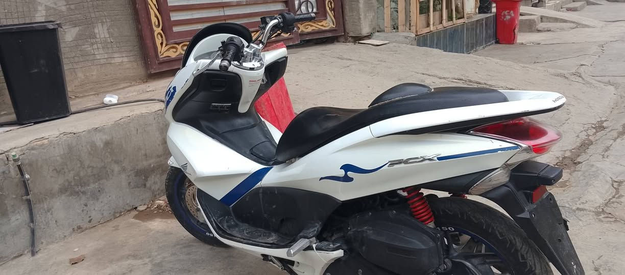 دراجه للبيع او مراوس بوليسي بعقوبة فلكه الامين تفاصيل الاتصال ***********
