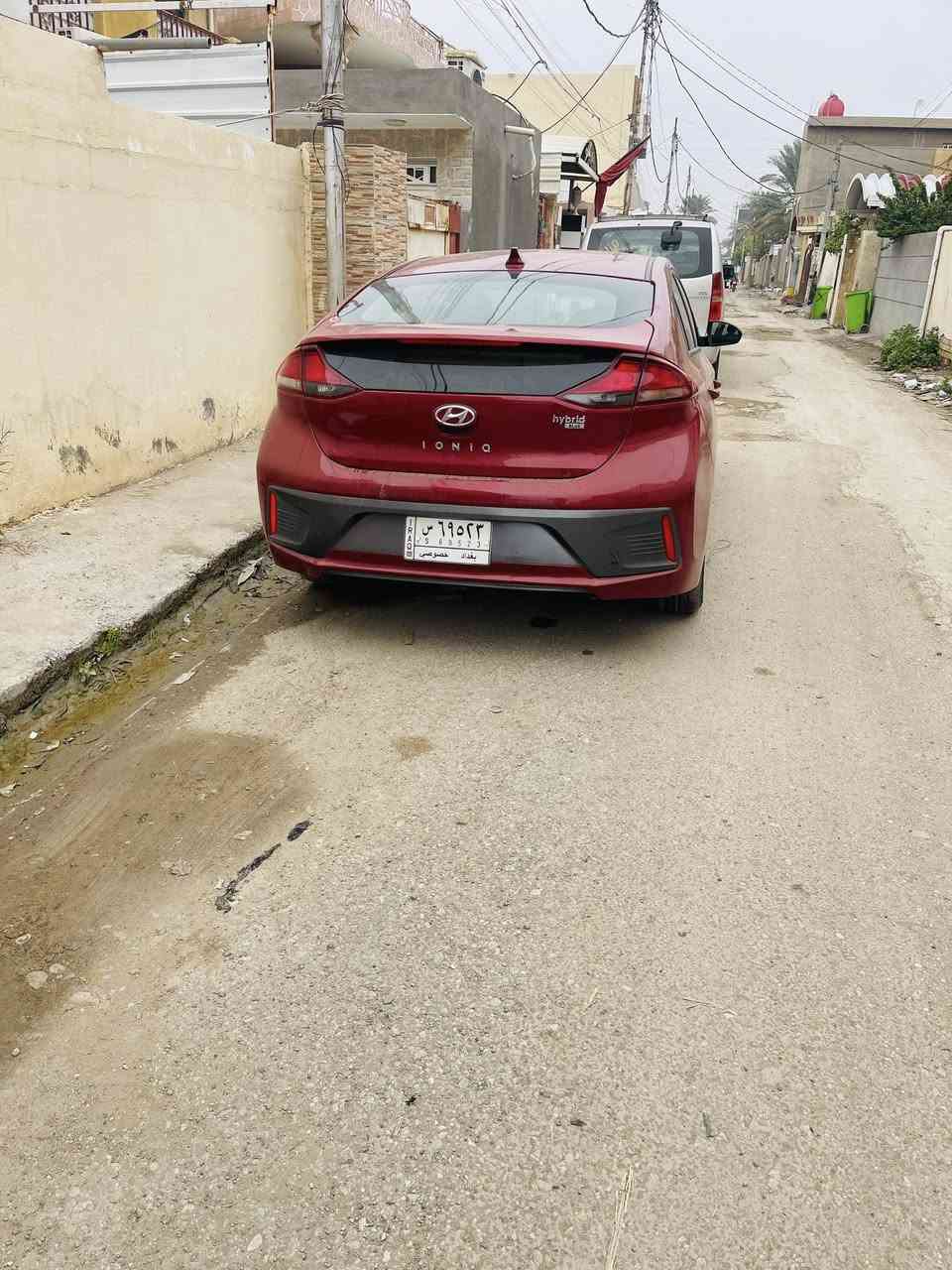 هونداي أيونك هايبرد  موديل ٢٢ بيها جاملغ امامي بدون دواخل رقم بغداد تحويل السعر ١٢٥ وبيها مجال 
الاستفسار  ***********
