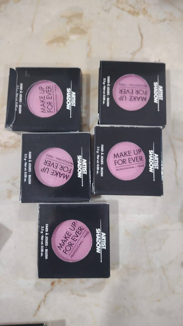 ماركات اصليه شرط  كل قطعتين ب3اقل شي  15قطعه ابيع. واذا تريد أكثر. يكون السعر انسب ياطيبين


**إذا كنت صاحب هذا الإعلان وتريد حذفه لأي سبب، رجاءا أرسل رسالة إلى الدعم الفني**