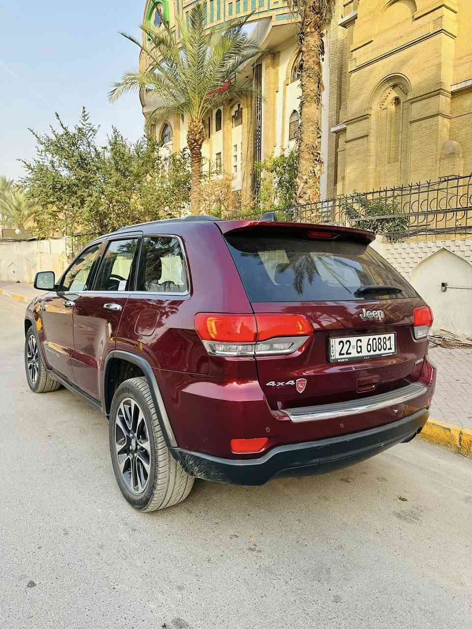 السلام عليكم
جيب كراند شيروكي 
وارد امريكي كلين تايتل 
موديل 2018 اصل 
ماشيه 80 مايل 
فئه لمتد فول 1/1 بنوراما 
محرك وكير كفاله عامه 
جميع الايرباكات سليمه 
ناشر سونارها وبيها حافه البنيد صبغ 
رقم اربيل الجديد تحويل او وكاله 
مكانها بغداد الاعظميه 
سعرها 220 ورقه وبي مجال للشراي الجاد 
للاستفسار : ***********
