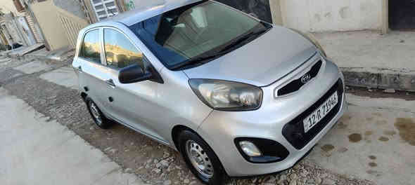 السلام عليكم
كيا بيكانتو موديل 12 

لون رصاصي المرغوب 

محرك 13 كير عادي 

كير محرك شرط

تبريد تدفئة كل شغال 

هزة ورقم جديد سيارة مابيها نقص 
سعر 67
***********
