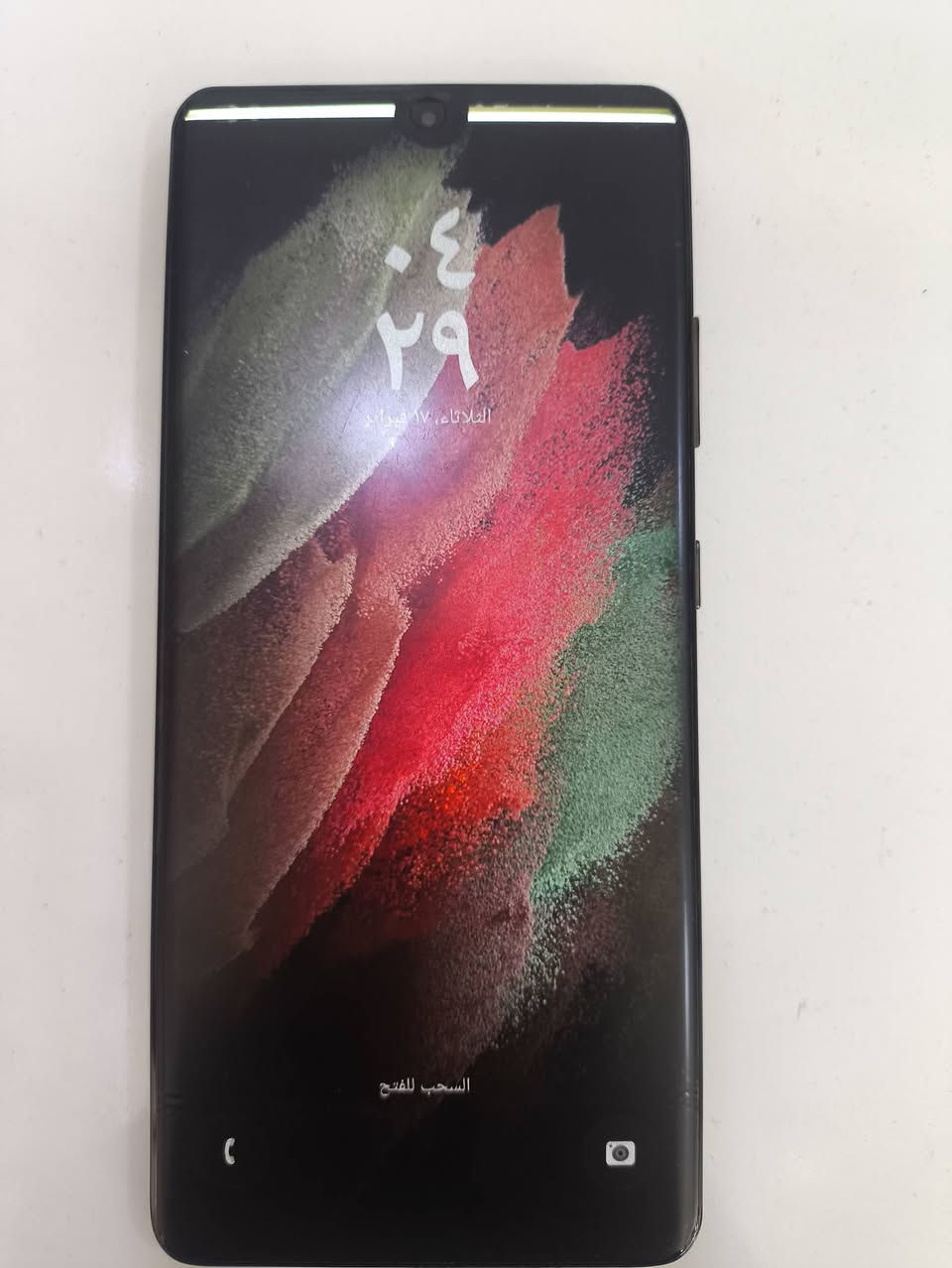 S21 ultra
ذاكرة 256
ببجي 90 فريم 
بس بي هاي الخطوط البشاشه من فوك ما مأثره علي 
سعره 150
وتساب ***********
