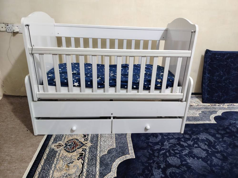 تاخم نووستنی منداڵ 
یان لەیلوکی منداڵ 
زۆر خاوێنە و بێ کێشەیە 
بۆ فرۆشتن 
درێژەی 1 مەتر زیاترە 
پانی 60 سانتم زیاترە
سعری 60 هەزار أربيل, العراق


**إذا كنت صاحب هذا الإعلان وتريد حذفه لأي سبب، رجاءا أرسل رسالة إلى الدعم الفني**