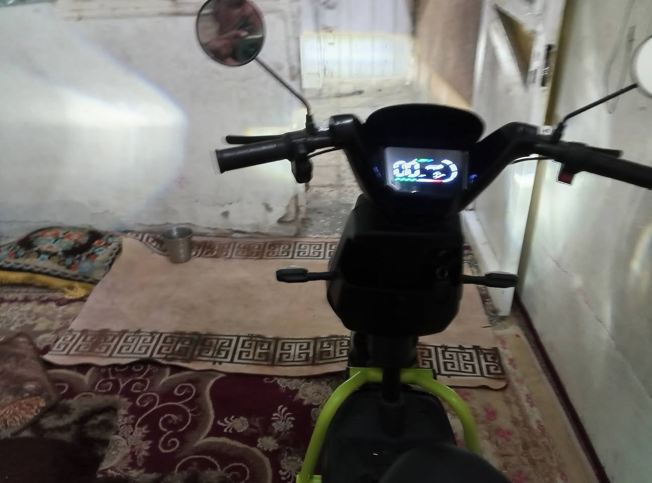 دراجه شحن للبيع السعر 450صارله 5 ايام طالع من المعرض***********
